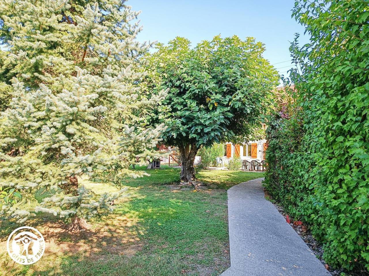 Gîtes de France® - Le Colombier Ensoleillé in Puybrun, Lot