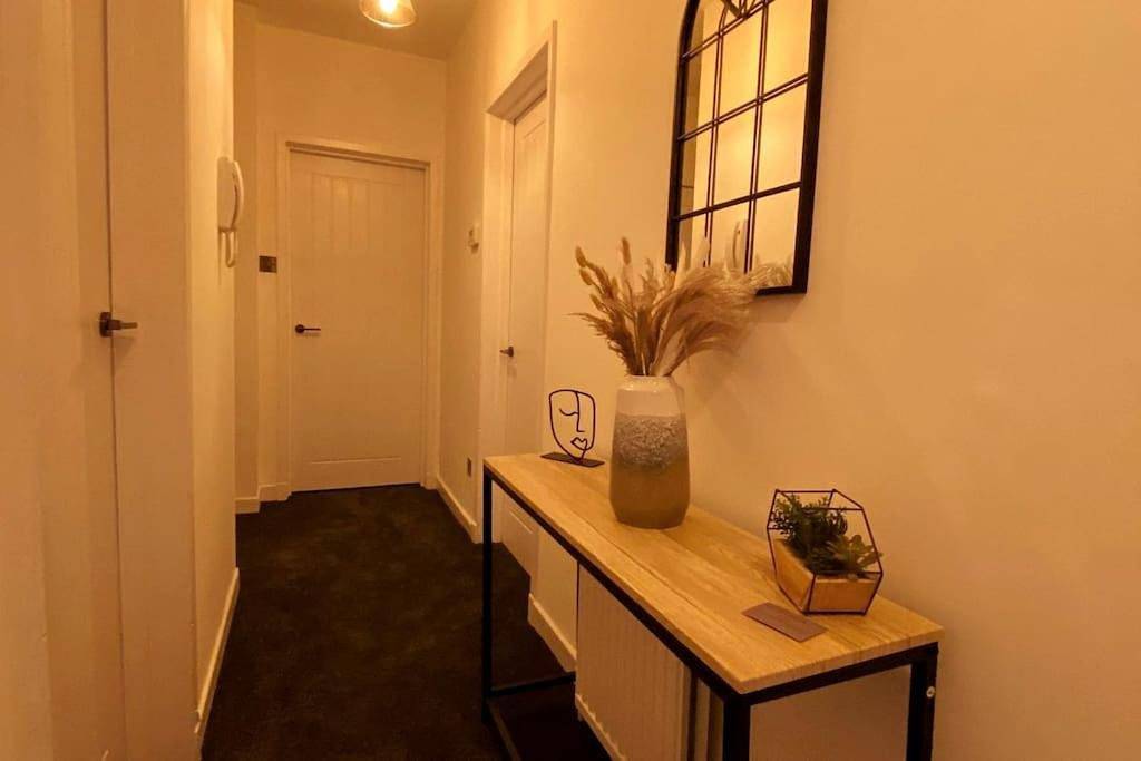Appartement entier, Three-Bedroom Apartment in Hamilton, South Lanarkshire