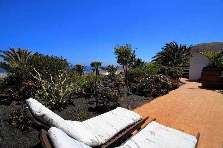 Casa rural para 4 personas, con jardín y terraza en Tías - 2