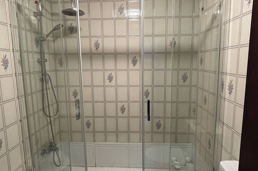 La Casa de la Plaza: Gemütliches Landhaus im Herzen von Rascafría. in Rascafría, Sierra de Guadarrama