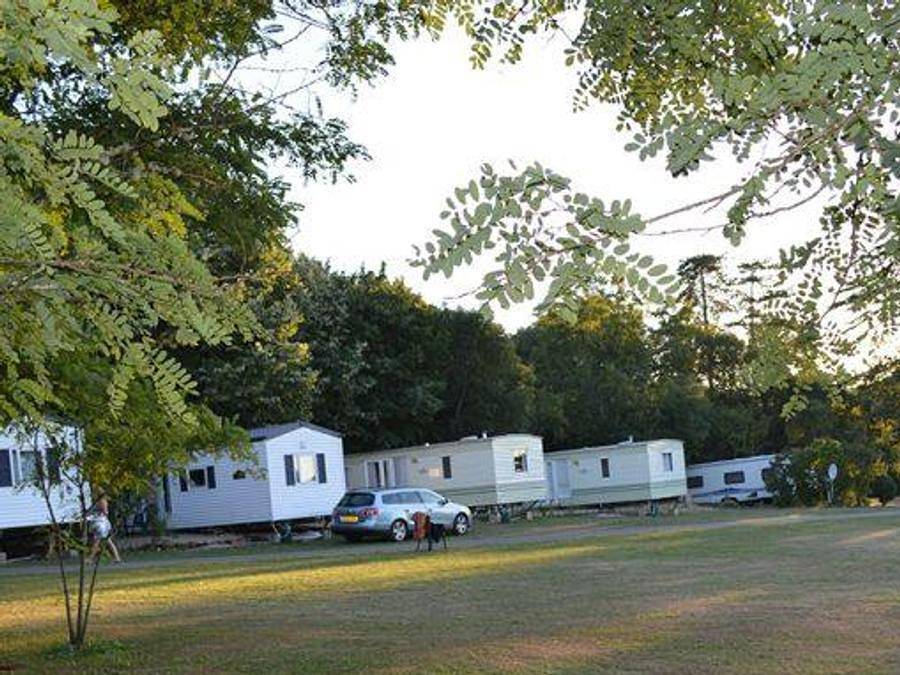 Camping Château de Lacomté - Mobile home 4 persons - Mh2 4 pers. in Carlucet, Massif Central