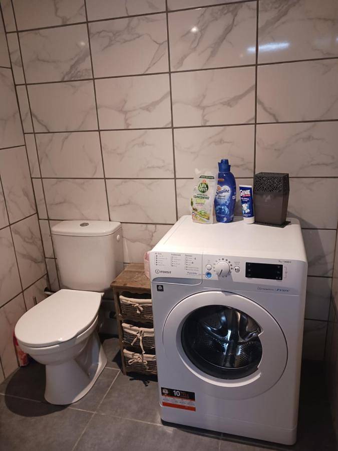 Gîte pour 4 personnes, avec vue ainsi que terrasse et piscine à Notre-Dame-de-Sanilhac - 3