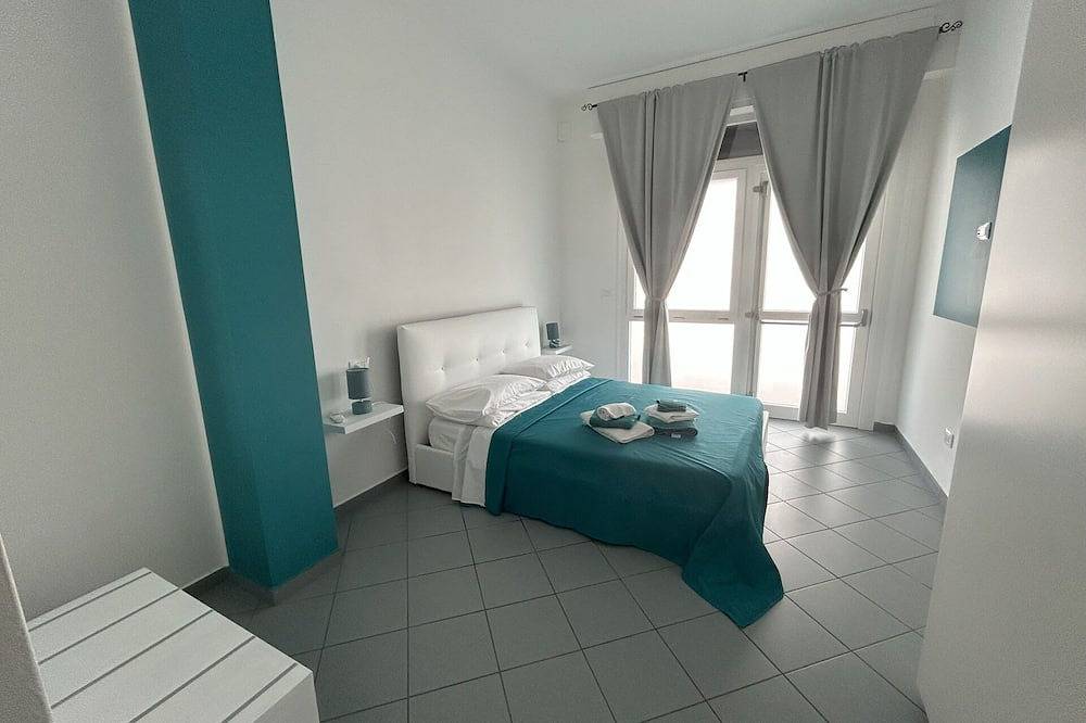 Apartamento entero, Bonito apartamento para 5 personas con Wifi, A/C y Tv in Costa Tirrénica Calabria