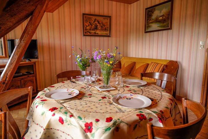 Location de vacances pour 4 personnes, avec terrasse et jardin à Saint-Alban-sur-Limagnole - 4