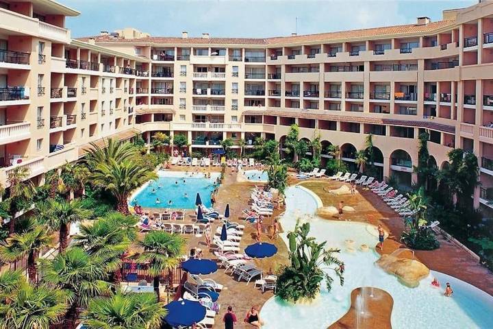 Gîte pour 4 personnes, avec piscine et terrasse, animaux acceptés dans Office De Tourisme Cannes La Bocca - 3