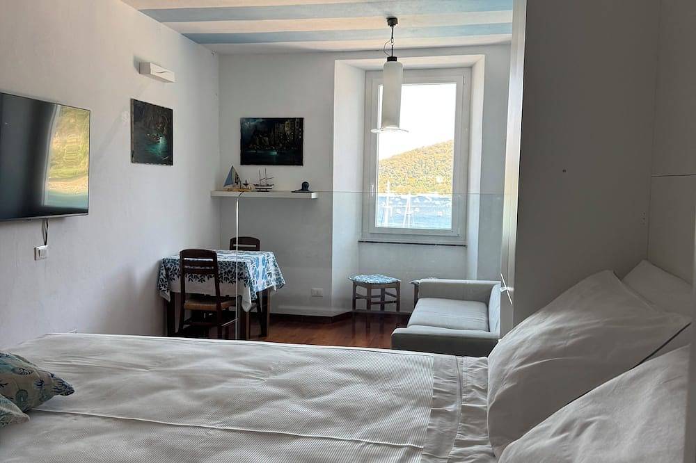 Ganze Wohnung, Studio Apartment with Sea View in the seaside village of Portovenere in the Gulf of Poets in Portovenere, Porto Venere Gemeinde