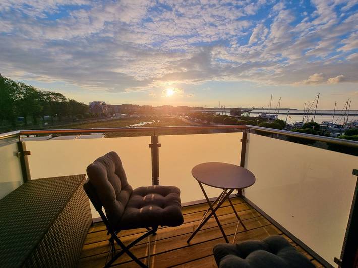 Ferienwohnung für 2 Personen, mit Seeblick und Ausblick sowie Balkon in Barth