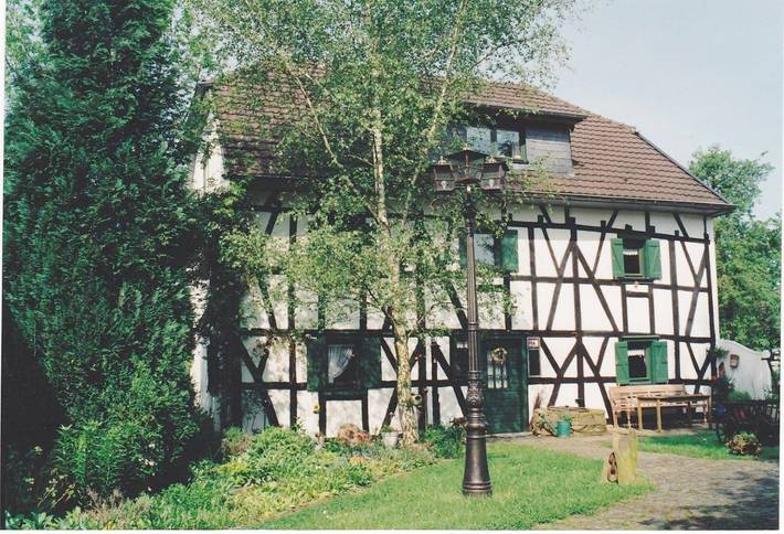 Ferienwohnung für 5 Personen, mit Balkon und Terrasse sowie Garten und Ausblick in Eitorf
