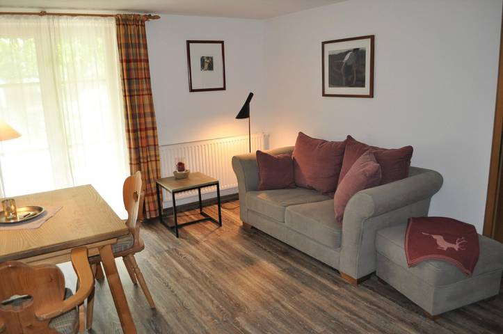Ferienwohnung für 2 Personen, mit Balkon und Terrasse sowie Garten in Bad Hindelang - 3