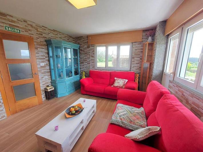 Apartamento para 6 personas, con jardín y vistas, Se admiten mascotas en Muxía