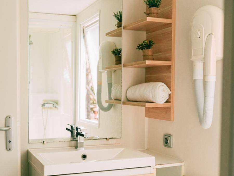 Camping Santa Elena Ciutat - Casa mobile 2 persone - Elena Confort Ac in Central Lloret de Mar, Lloret de Mar