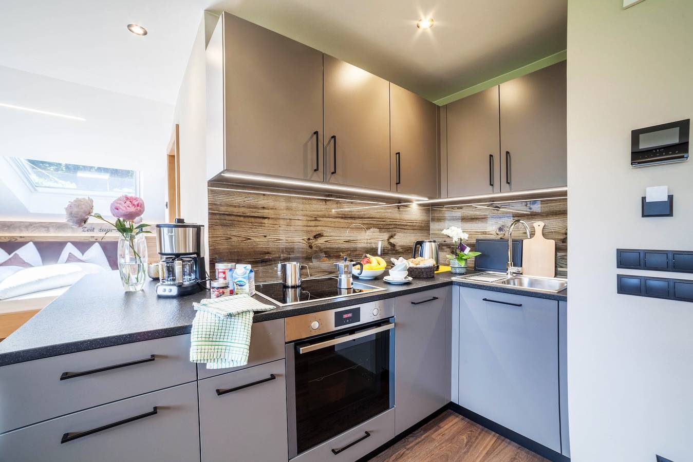 Apartamento entero, Apartamento de vacaciones "Barrique" con vistas a la montaña, Wi-Fi y jardín in Merano, Alpes de Sarntal