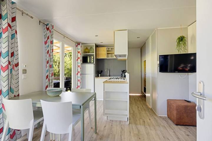 Camping für 6 Personen, mit Balkon/Terrasse und Terrasse in Friesland - 4