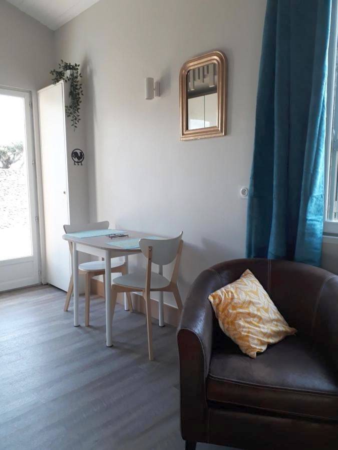 Location de vacances pour 4 personnes, avec jardin ainsi que piscine et vue à Ventenac-Cabardès - 3