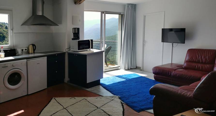 Gîte pour 6 personnes, avec terrasse à Felluns - 4