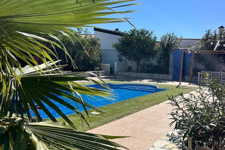 Villa for 6 people, with garden and terrace - 1