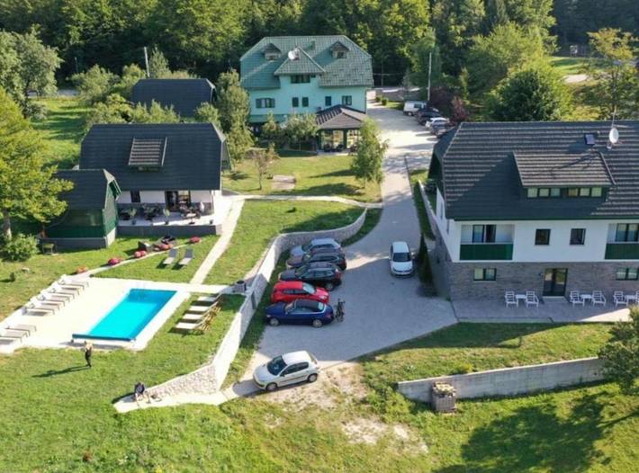Maison d’hôte pour 2 personnes, avec jardin et piscine dans Plitvička Jezera - 4