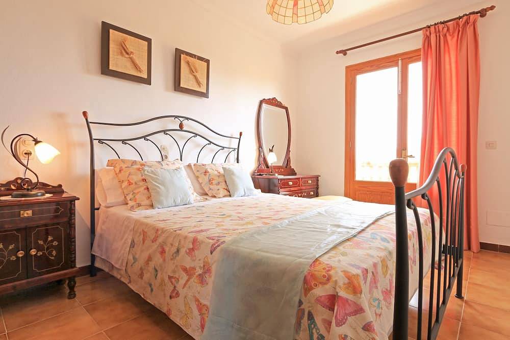Ruhiges Wohngebiet, Strand 300m, Pool, Wlan, Rustikale Küche, Ideal für Familien in Sa Coma, Sant Llorenç des Cardassar