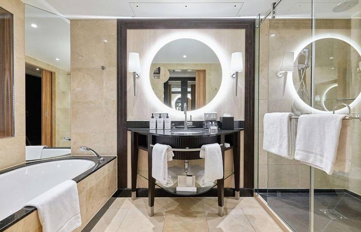 Hotel für 4 Personen, mit Pool und Whirlpool sowie Sauna in Düsseldorf - 3