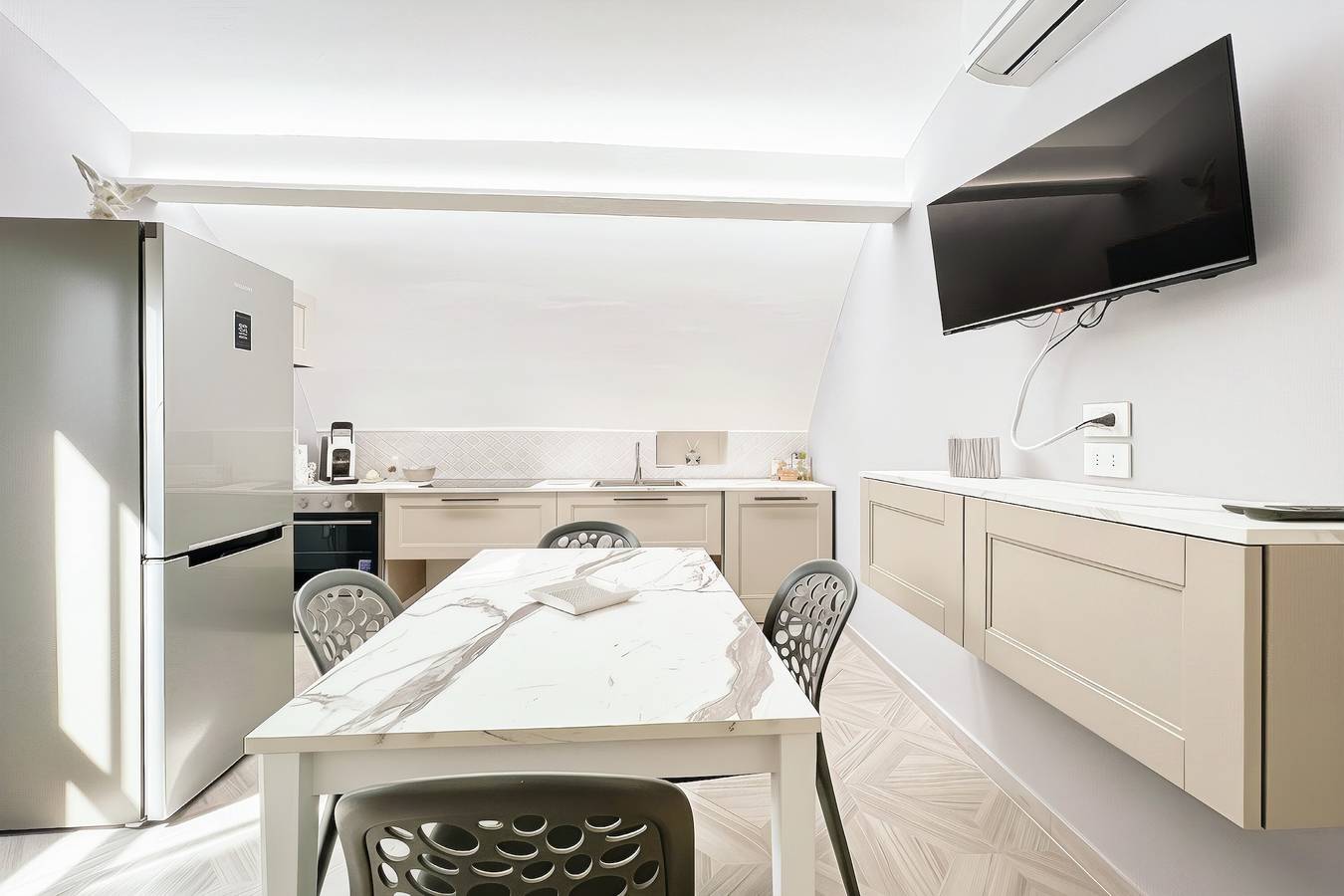 Apartamento entero, Bed and Breakfast 'Apartamento - Orquídea Celeste' con vistas al mar, Wi-Fi y aire acondicionado in Manfredonia, Gargano