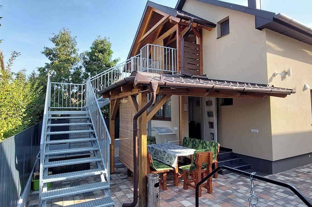 Ganze Wohnung, Ferienwohnung mit Wlan und Außengrill in Mezőkövesd, Borsod-Abaúj-Zemplén megye