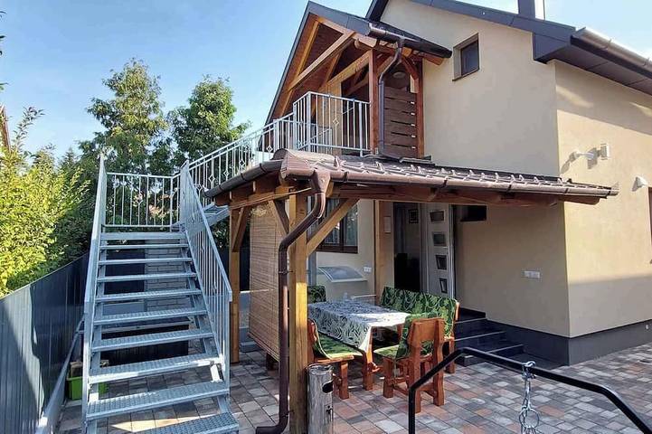 Ferienwohnung für 6 Personen, mit Pool und Garten - 1