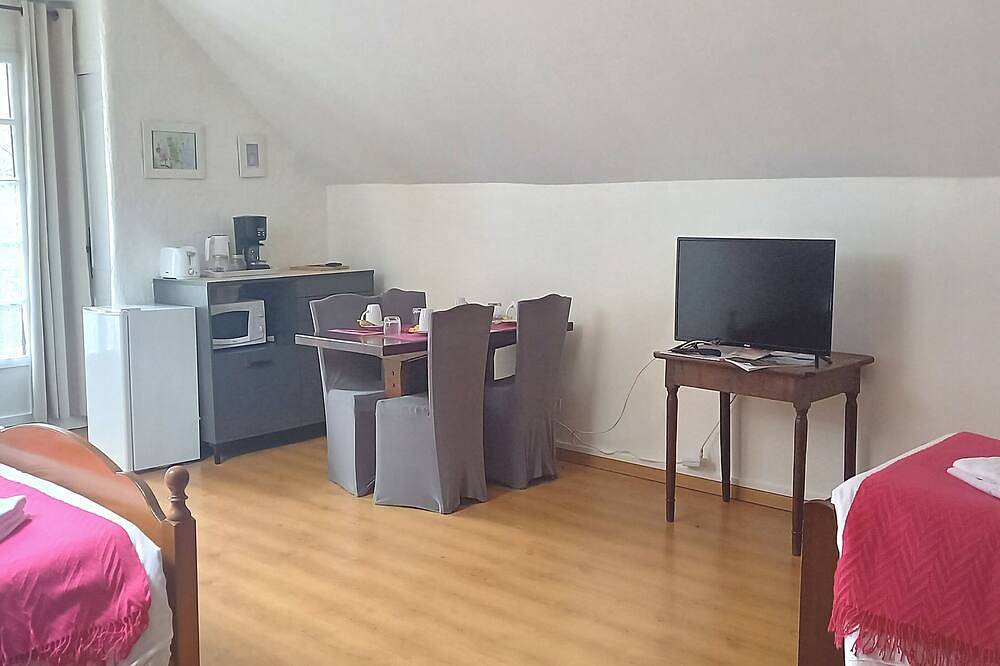 \"Familia\" habitación para 4 personas in Accous, Béarn
