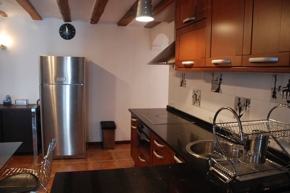 Entire apartment, Rioja Breton Coqueto in Logroño, La Rioja Province