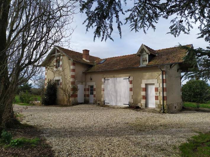Chambre d’hôte pour 5 personnes, avec vue et jardin, adapté aux familles à Velles