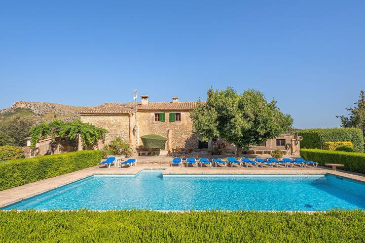 Villa für 12 Personen, mit Garten