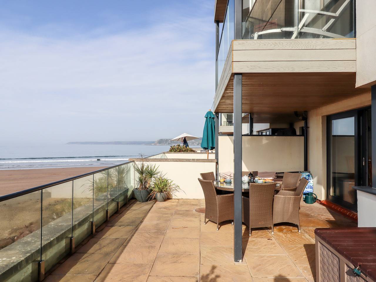Entire apartment, 4 Burgh Island Causeway in Bigbury-on-Sea, Bigbury on Sea