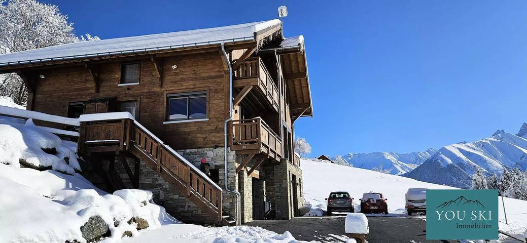Chalet pour 11 personnes, avec terrasse ainsi que vue et sauna, animaux acceptés à Saint-Sorlin-d'Arves
