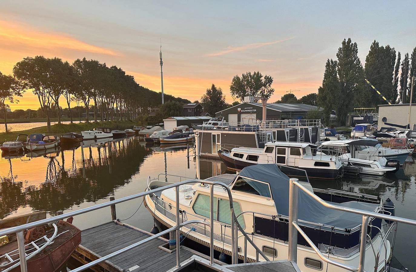 Marina Parcs — Gîte du port+ avec terrasse sur le toit et balcon (4-6 pers) à Amsterdam in Amsterdam Oost, Côte hollandaise