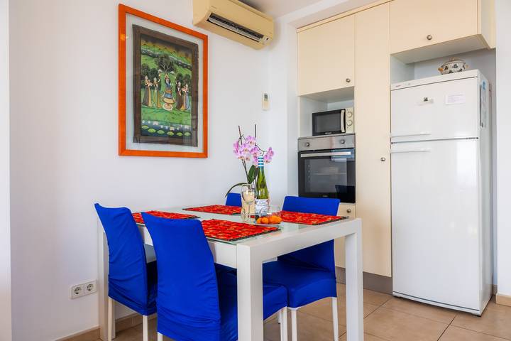 Entire apartment, Apartment "Fábula" with Mediterranean Sea Views in S’Illot-Cala Morlanda in S'illot Cala Morlanda, Manacor
