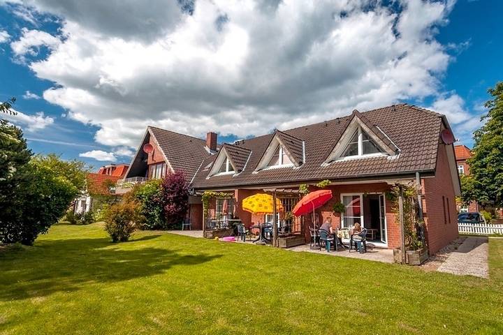 Ferienwohnung für 5 Personen, mit Garten und Balkon in Kellenhusen