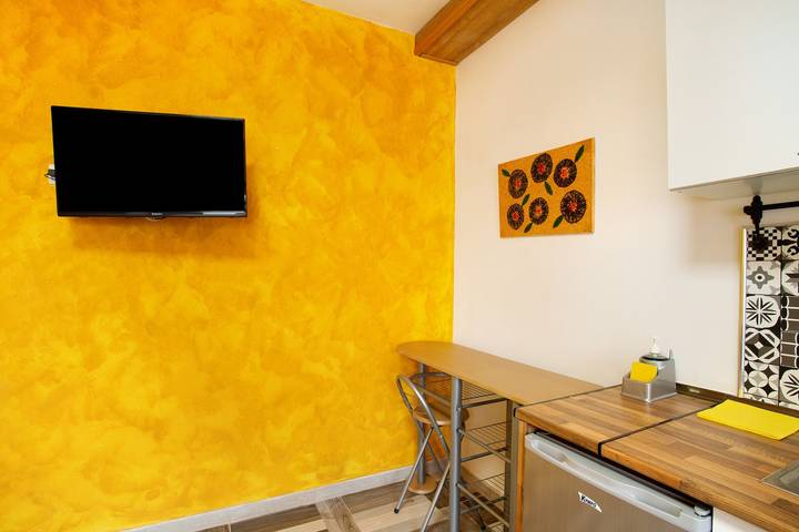Hel lejlighed, Vacation Apartment 'Apartamento C Para 2 En Vecindario' with Wi-Fi in Vecindario, Santa Lucía de Tirajana