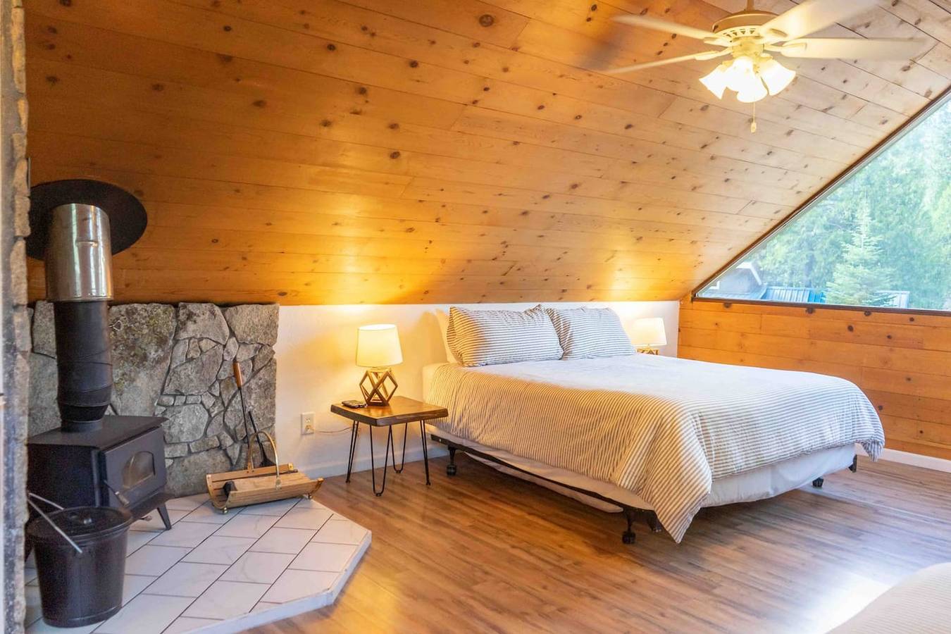 Entire apartment, Hawks Nest in Shaver Lake in Shaver Lake, Kings Canyon National Park