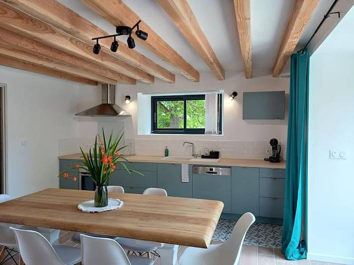 Location de vacances pour 6 personnes, avec jardin dans Colombiers (Vienne)