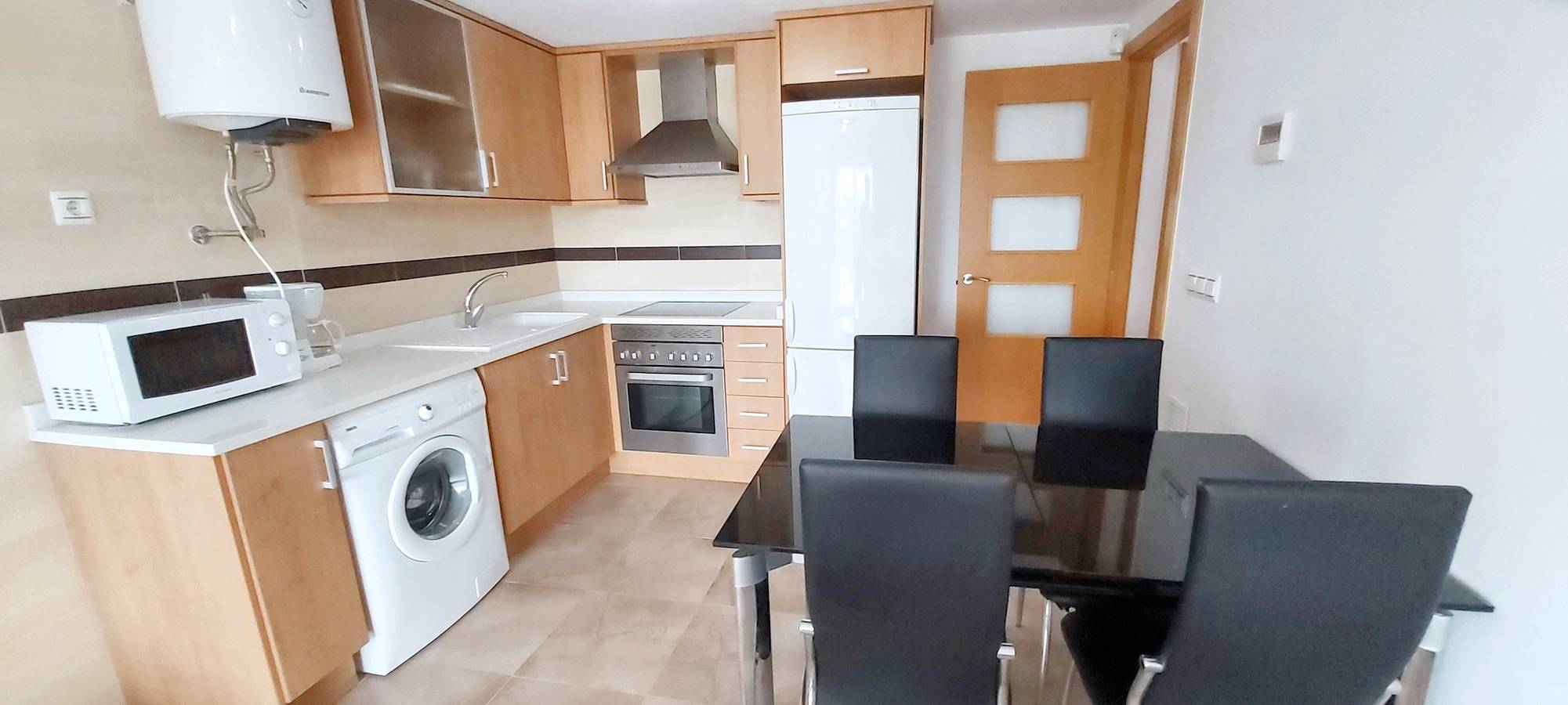 Apartamento entero, Apartamento acogedor en Castellón con piscina compartida, 55 m² in Panoramica Golf (Vinaros), San Jorge