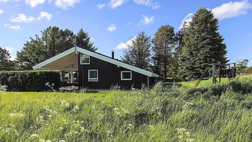 Ferienhaus für 11 Personen, mit Sauna und Pool sowie Whirlpool und Terrasse