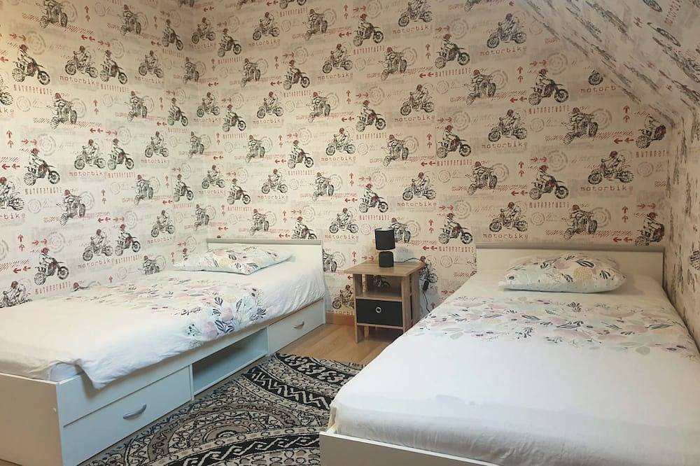 Appartement entier, Appartement 65m2, proche de l'aéroport in Beauvais, Oise