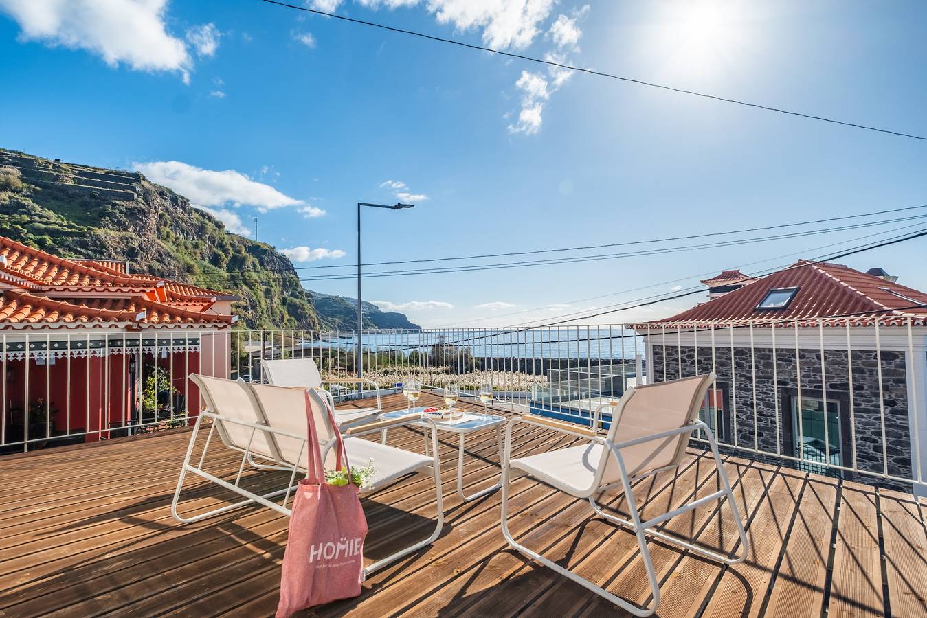 Lovely Lugar by Homie in Pináculo, Ponta do Sol