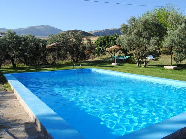 Ferienhaus für 6 Personen mit Terrasse in Villanueva de la Concepción, Málaga Provinz