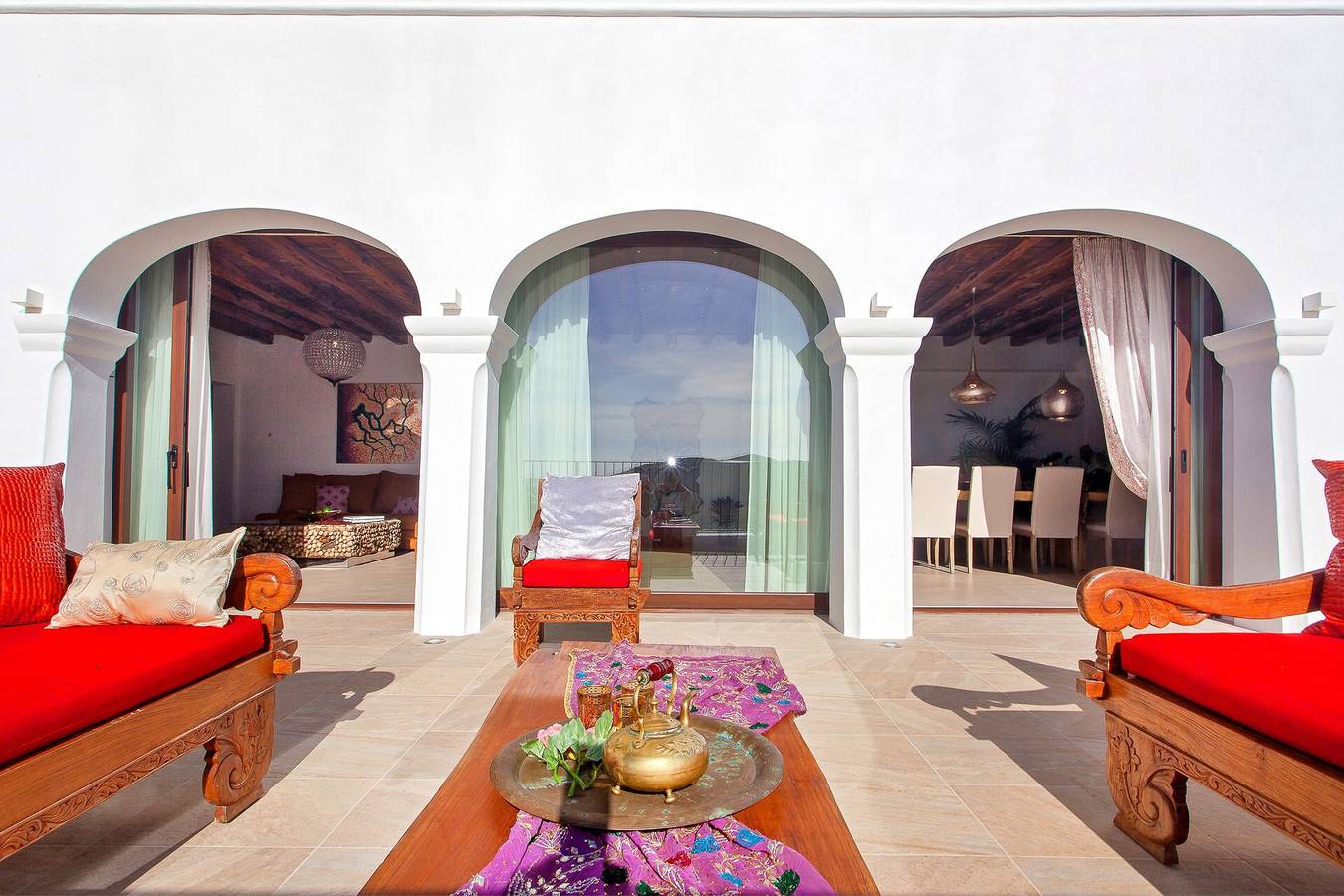 Geräumige Villa mit Pool und Gärten im Herzen der Insel Ibiza in Sant Joan de Labritja, Ibiza Norden