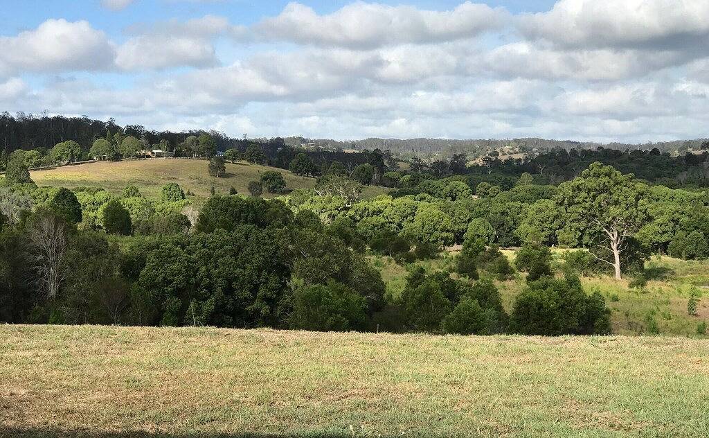 Bed and Breakfast with stunning rural views overlooking pool. Handy to town. in Queensland