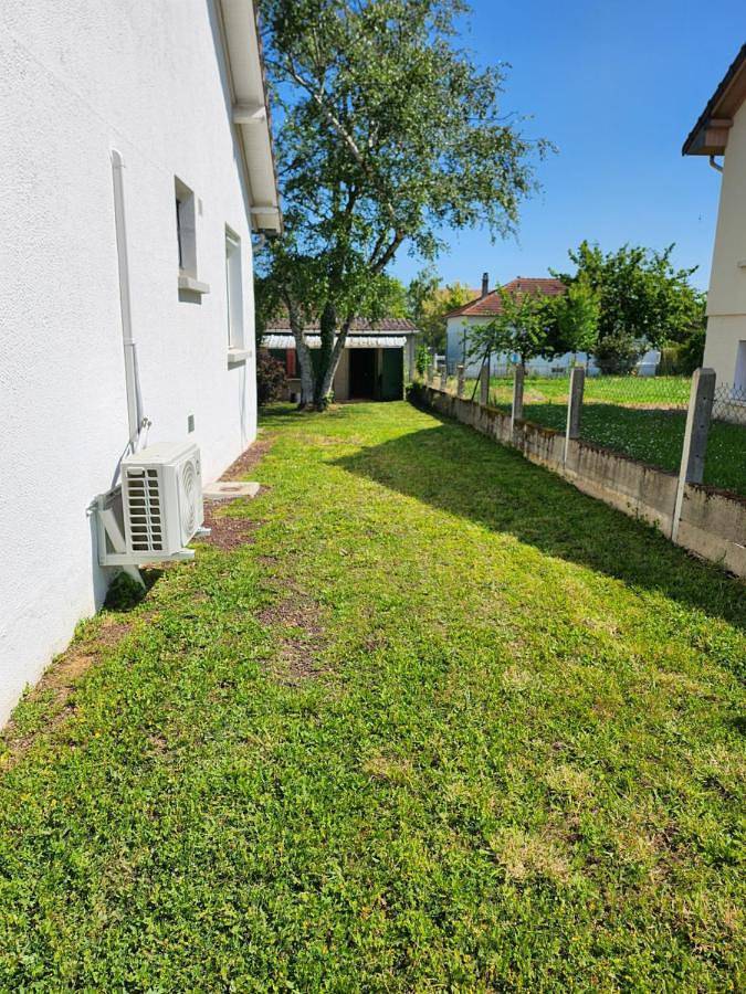 Location de vacances pour 4 personnes, avec jardin, animaux acceptés à Le Veurdre - 2