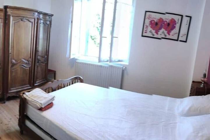 Location de vacances pour 7 personnes, avec jardin et terrasse, animaux acceptés à Coulounieix-Chamiers - 2