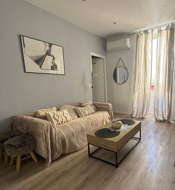Gîte pour 4 personnes, animaux acceptés dans Palais Des Festivals Et Des Congres