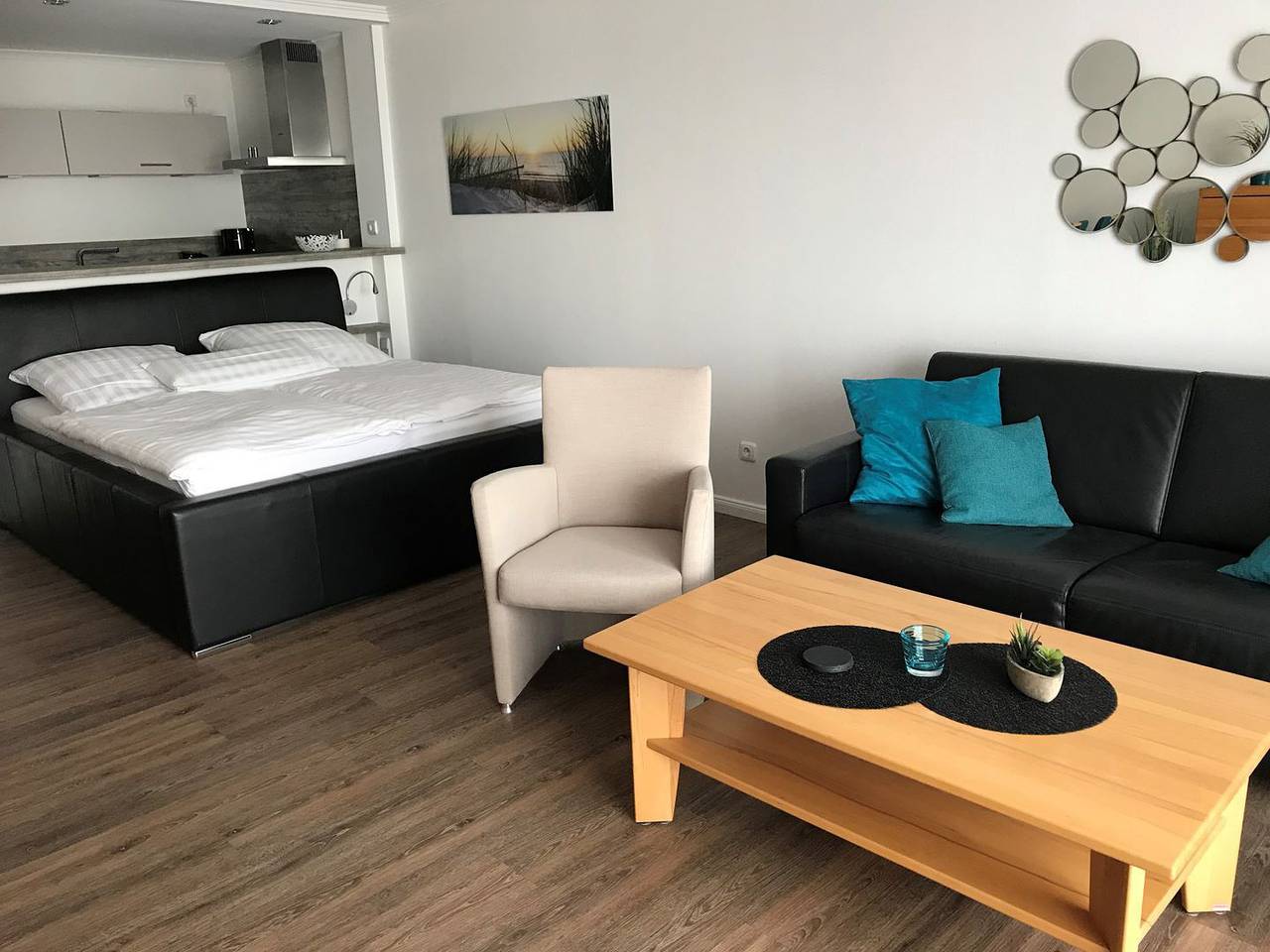 Ganze Wohnung, Appartement 104 Seeseite – Direkter Meerblick, Balkon und Komfort am Strand in Wendtorfer Strand, Stein