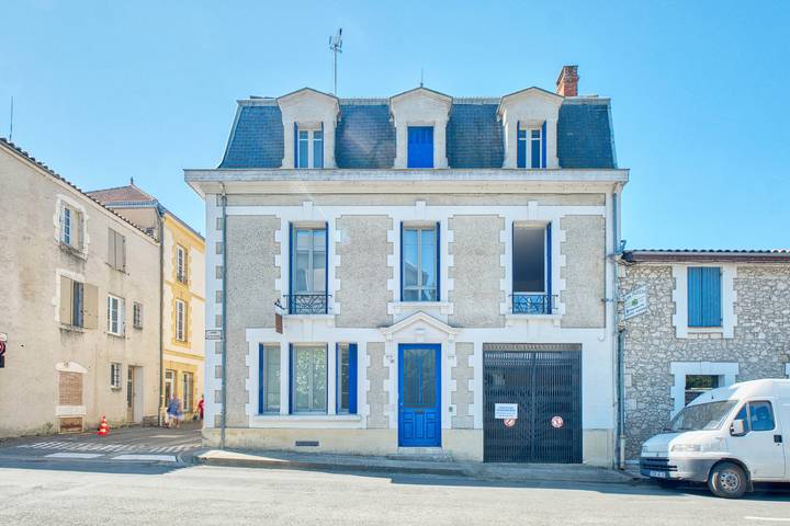 Villa for 6 people, with garden, with pets in Dordogne